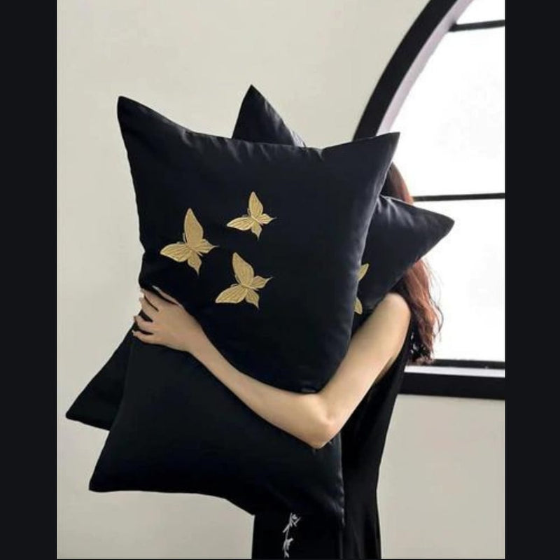 4 PCS LUXURY EMBROIDERED DUVET SET - 1266